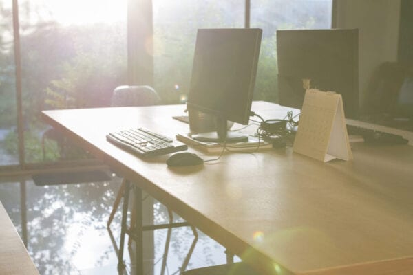 Bureau à domicile le matin.